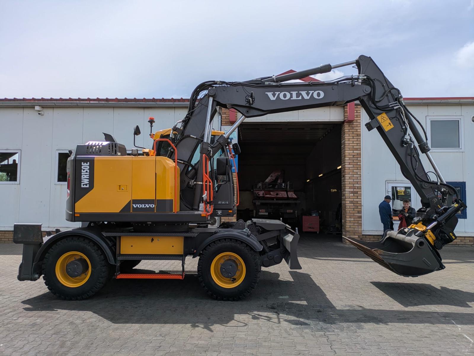 VOLVO EWR150E|KOPARKA KOŁOWA (NEW)
