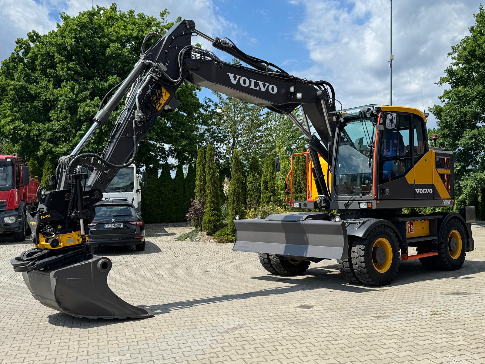 VOLVO EWR150E KOPARKA KOŁOWA (NEW)
