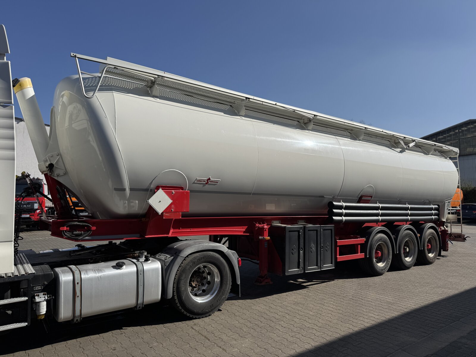 SPITZER SK 2760 CAL NACZEPA SILOS 60.000L