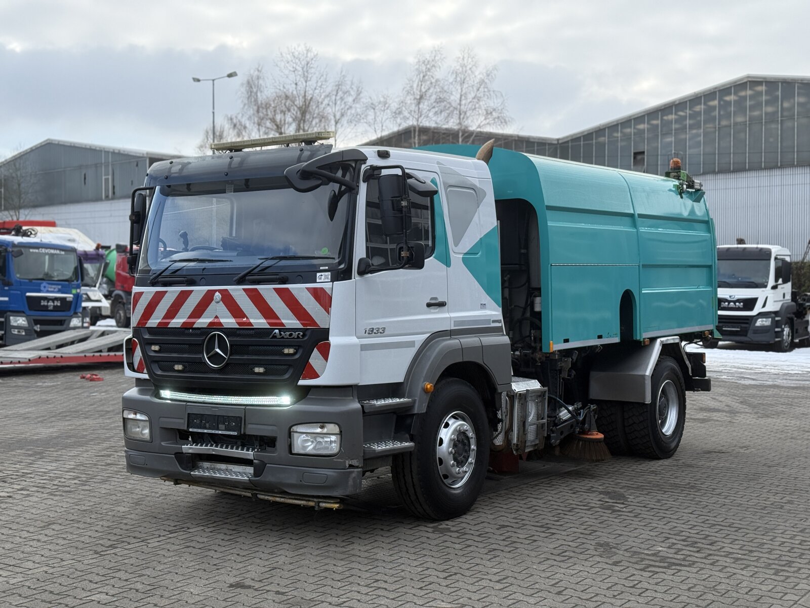 MB AXOR 4x2 1833 EURO5 ZAMIATARKA VAL´AIR HD 200 9 m³