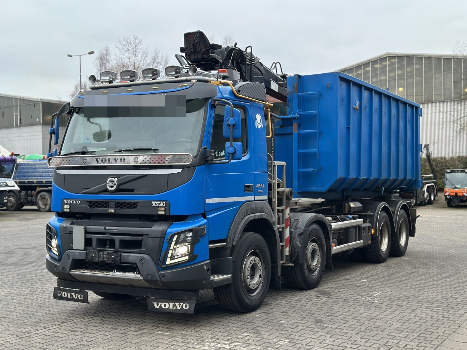 VOLVO 450 8x4 EURO6 HAKOWIEC MEILLER + ŻURAW PENZ 17L8.50R