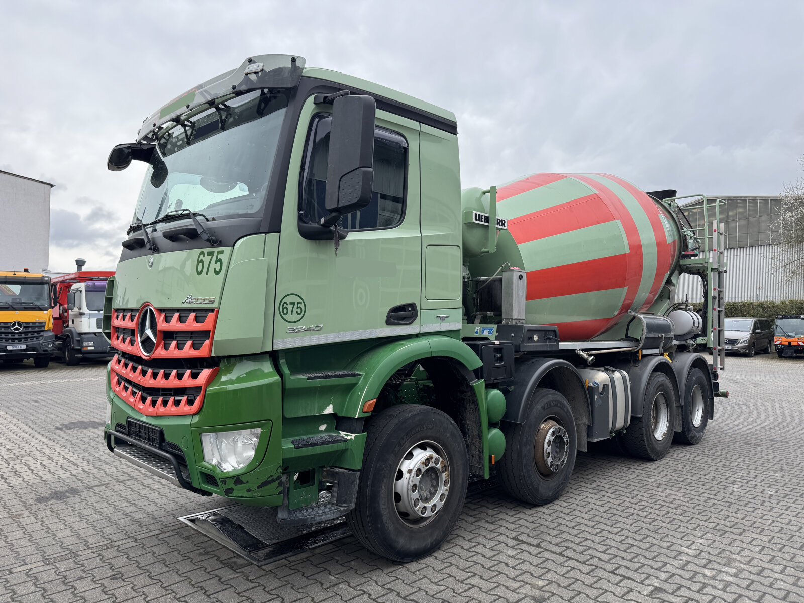 MB AROCS 3240 8x4 EURO6|BETONOMIESZARKA LIEBHERR 9 m³