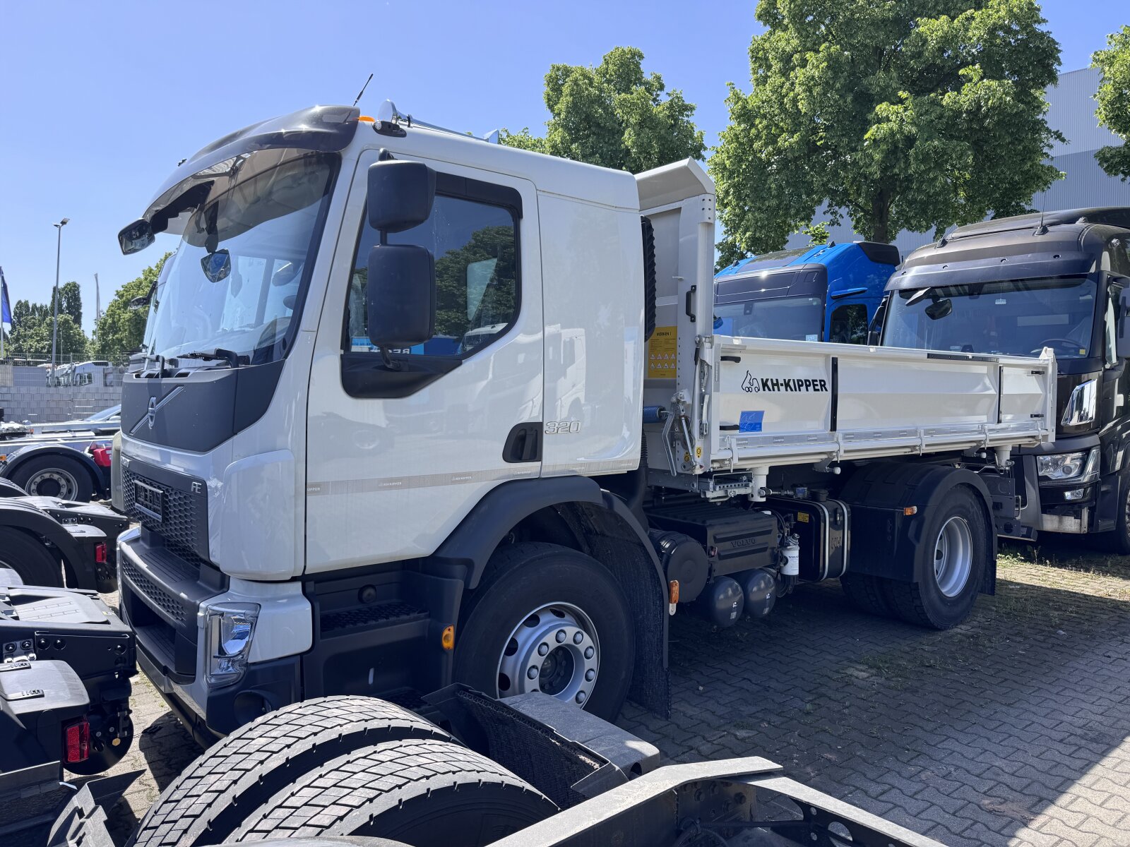 VOLVO FE 320 4x2 EURO6 | WYWROTKA TRÓJSTRONNA