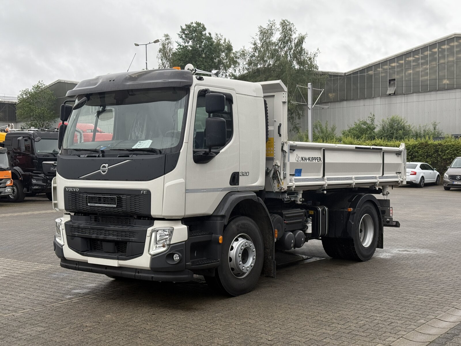 VOLVO FE 320 4x2 EURO6 | WYWROTKA TRÓJSTRONNA